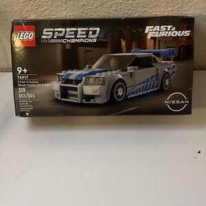 LEGO Speed Champions Nissan GT-R with Blue Highlights